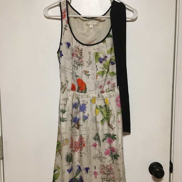 Anthropologie Dresses & Skirts - Anthro Silk floral dress
